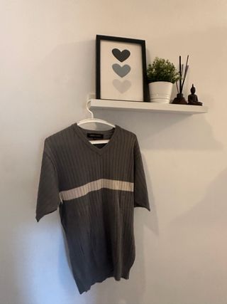 Camiseta manga corta gris y beige