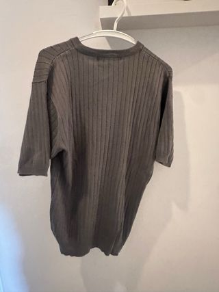 Camiseta manga corta gris y beige
