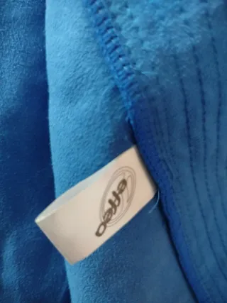 Accappatoio blu in microfibra con cappuccio