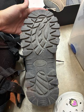 Botas de montaña para hombre. Talla 42