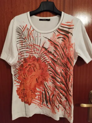 Camiseta CLARA floral naranja y blanco