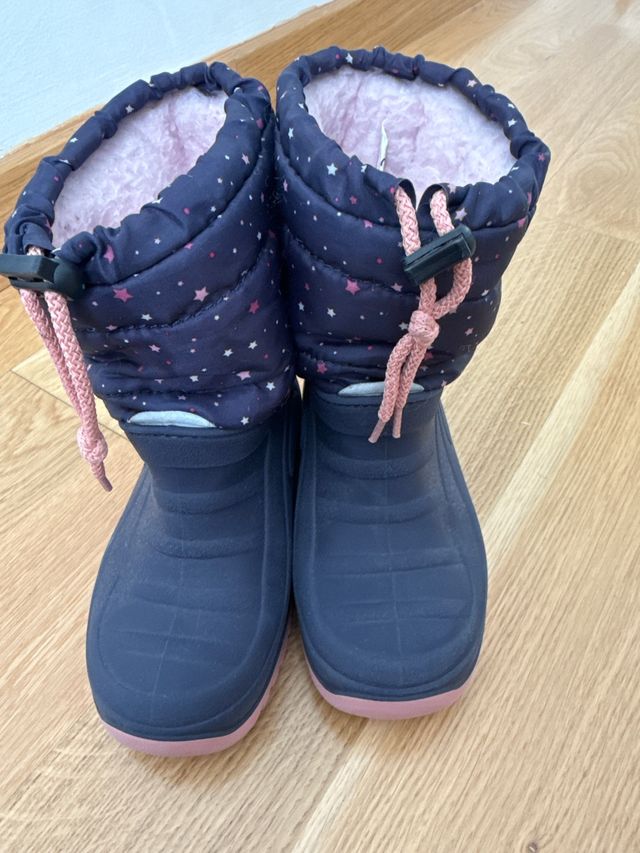 Botas de nieve para niña, talla 26, estado bueno.
