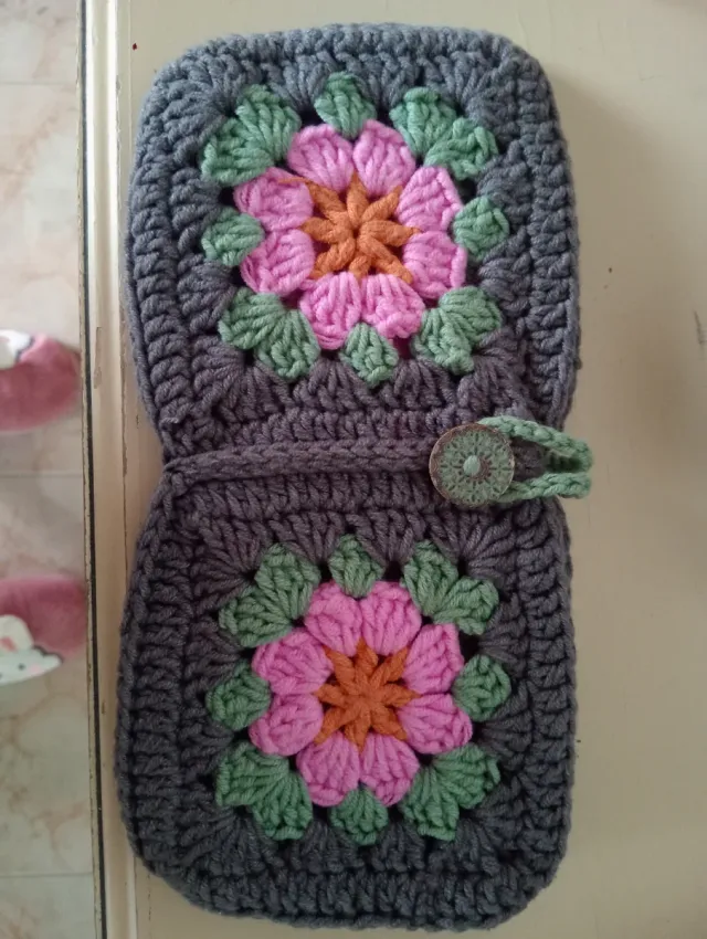 Neceser tejido a mano