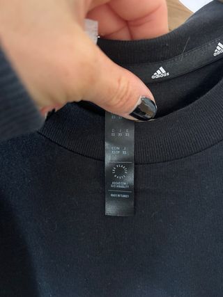 Camiseta Adidas Negra Logo Blanco