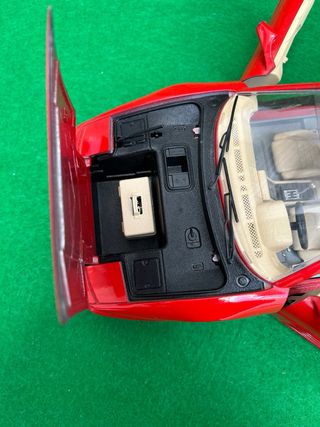 Ferrari 348 tb (1989) – Burago – Escala 1:18