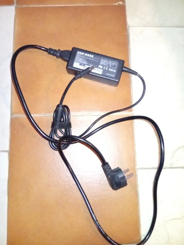 Carregador NEW MORE 45W 100-240V