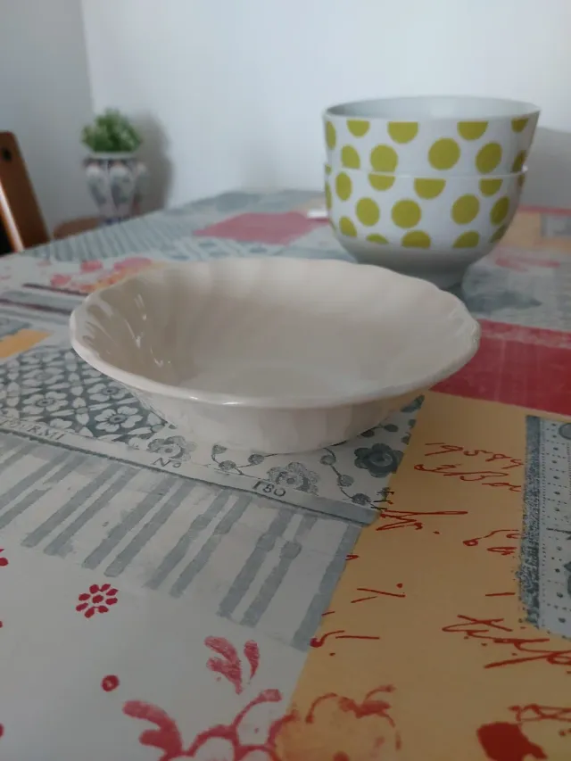 Lote 2 cuencos cerámica verde y blanco