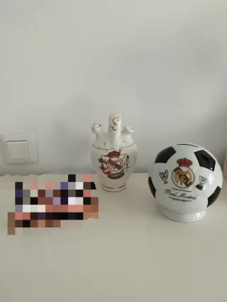 Lote Real Madrid: hucha y botijo .