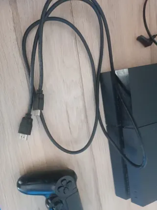 PS4 (PlayStation 4) Negra + 2 Mandos 2 cables