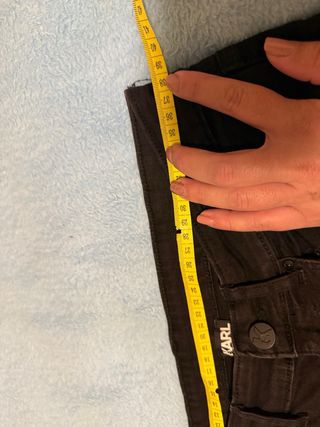Pantalón Karl Lagerfeld negro talla 38