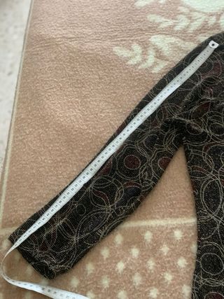 Camiseta estampada con brillos