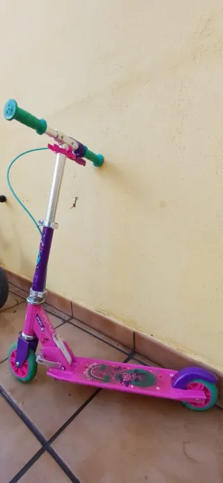 Patinete infantil rosa y morado