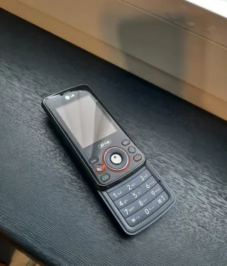 LG KT525 TIM Telefono Cellulare