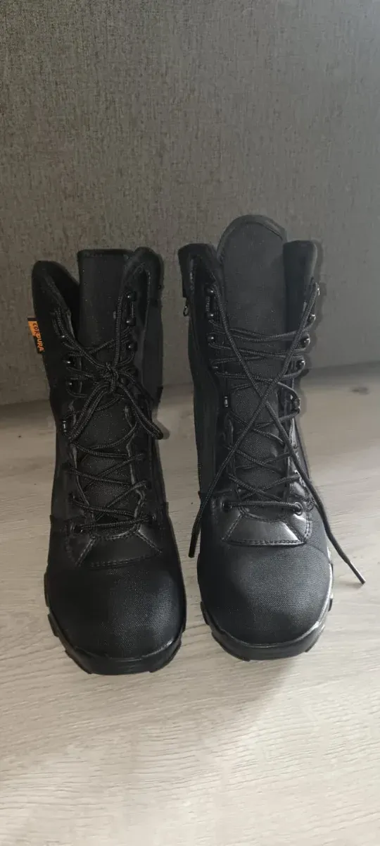 Botas impermeables hombre negras