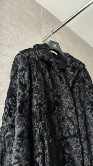 Abrigo de señora astracan negro