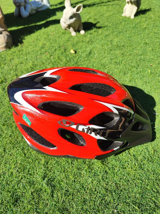 Casco marca Giro como nuevo gran calidad