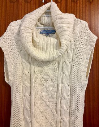 Vestido de punto sin mangas beige