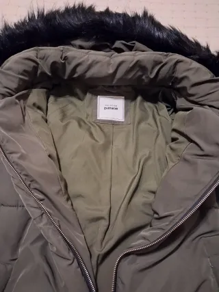 Chaquetón verde con capucha