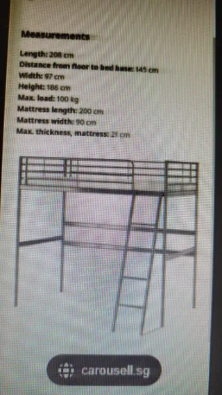 Litera IKEA SVÄRTA con escritorio y colchón