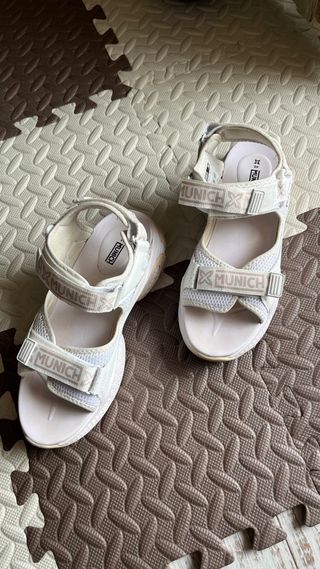 Sandalias Munich AREIA 05 Mujer Beige/Blanco