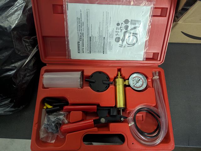 Kit Tester Vuoto e Spurgo Freni Sealey