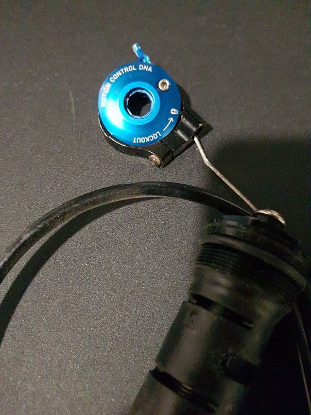 Accesorio Kit RockShox SID bloqueo remoto mando