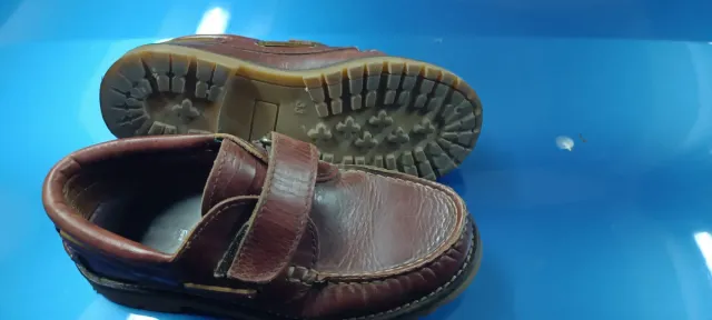 Náuticos niño marrones de piel