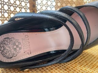 Zapatos de piel negros tacón