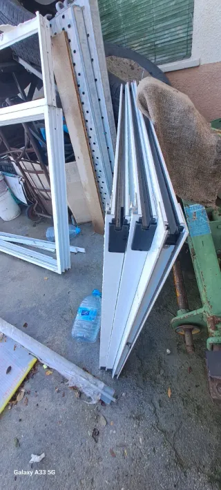 Ventana corredera 3 hojas + 2 fijos