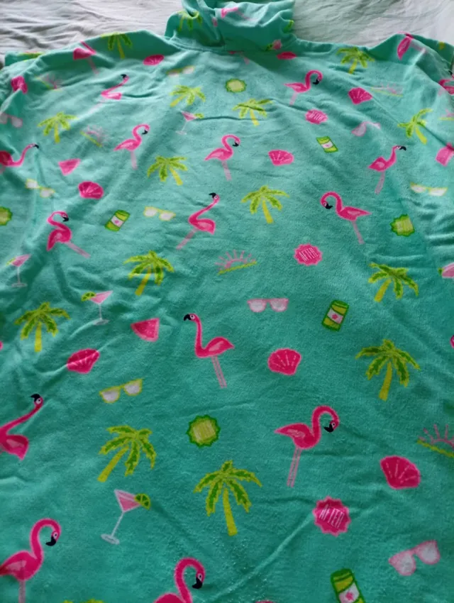 Toalla poncho con capucha flamencos