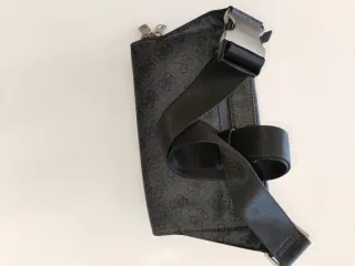 Riñonera Guess Negra/Gris Sin Usar