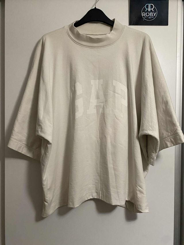 Yzy x Gap Balenciaga Camiseta Beige