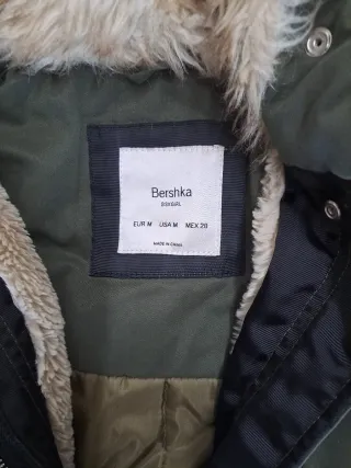 Chaqueta/ chaqueton verde con capucha