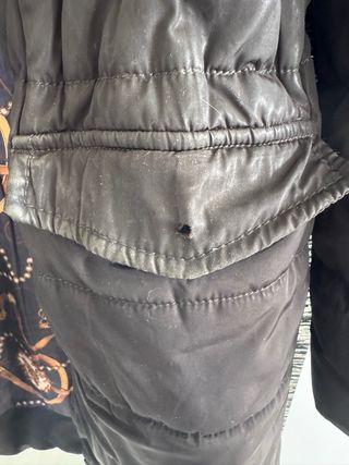 Abrigo largo de plumas negro