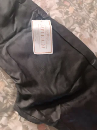 Pantalón slouchy efecto piel