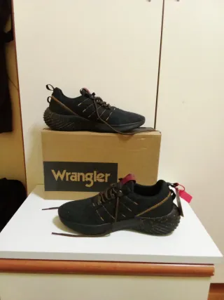 Scarpe da uomo Wrangler nere taglia 42