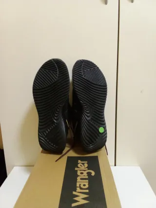 Scarpe da uomo Wrangler nere taglia 42