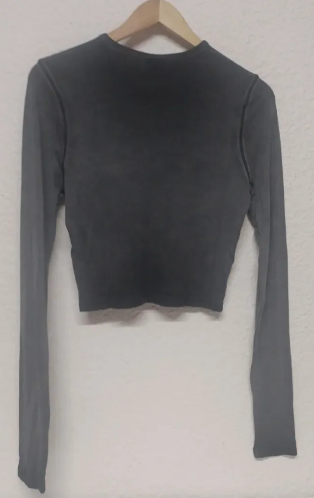 Camiseta Bershka gris estampada Talla L