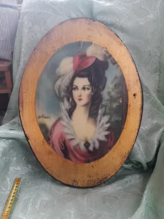 Dipinto donna su legno dorato