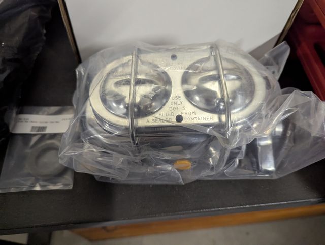 Pompa Freni Corvette C3 Cromata