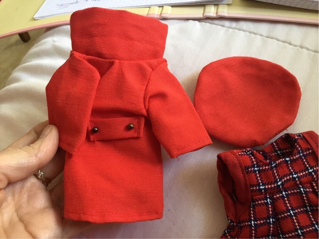 Conjunto mariquita Perez Abrigo, Vestido y Boina