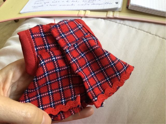 Conjunto mariquita Perez Abrigo, Vestido y Boina