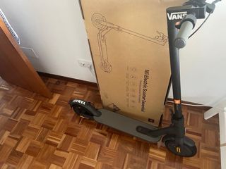 Patinete Eléctrico Xiaomi Mi Essential