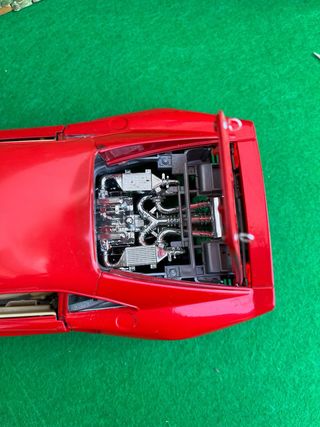 Ferrari GTO (1984) – Bburago – Escala 1:18