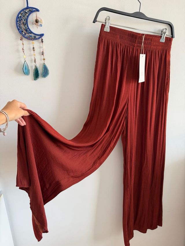 Pantalón ancho fluido Zara terracota