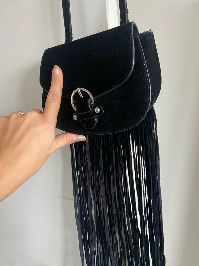 Bolso flecos estilo cowboy negro