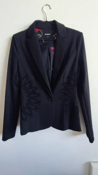 Blazer Desigual Negro Talla 36