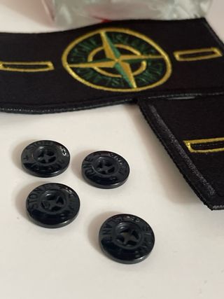 2 Patch Stone Island + bottoni