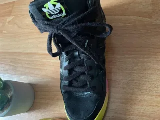 Zapatillas Adidas Extaball W.