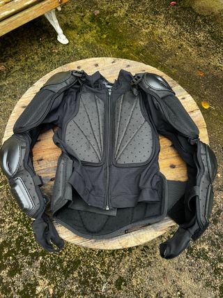 Chaqueta protectora esquí marca !NAVA!